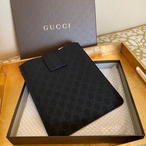 Gucci IPad Case (Guccissima)